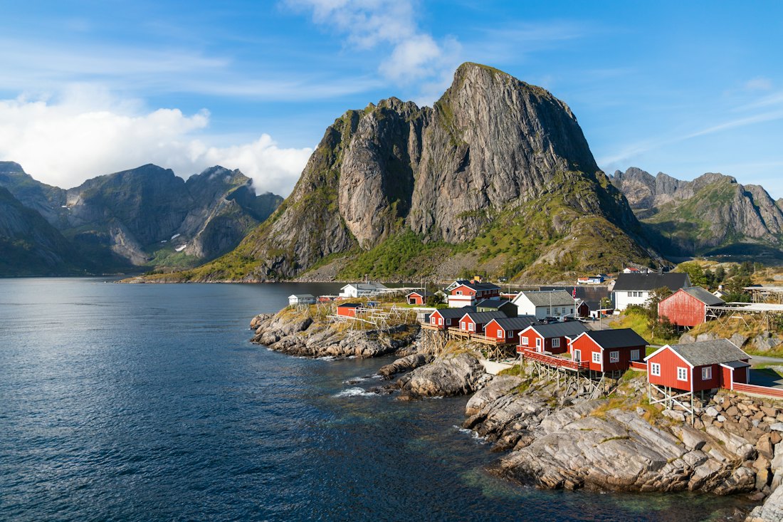 Pueblo pesquero en las islas Lofoten, Noruega