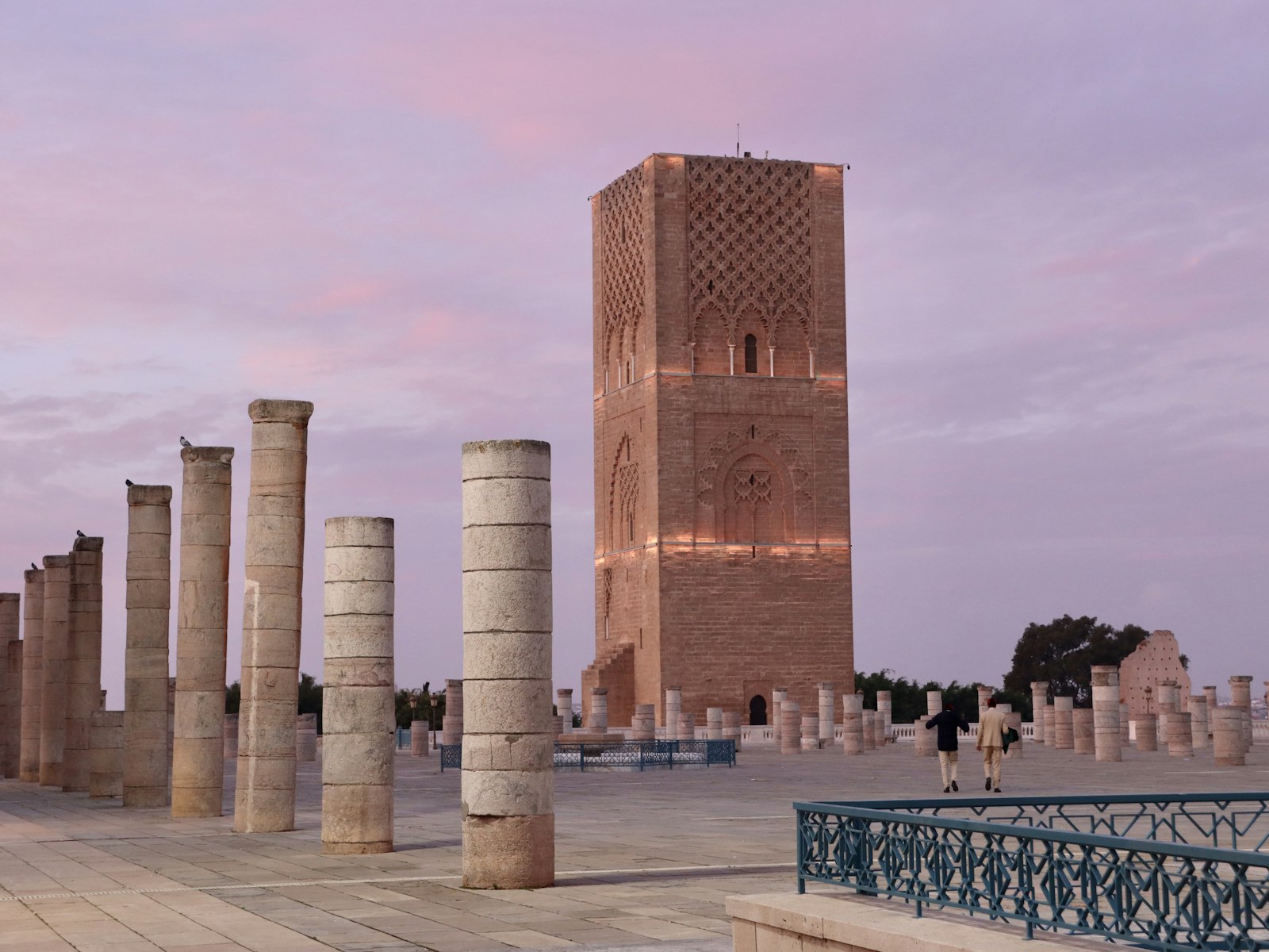 Columnas y torre Hassan, en Rabat